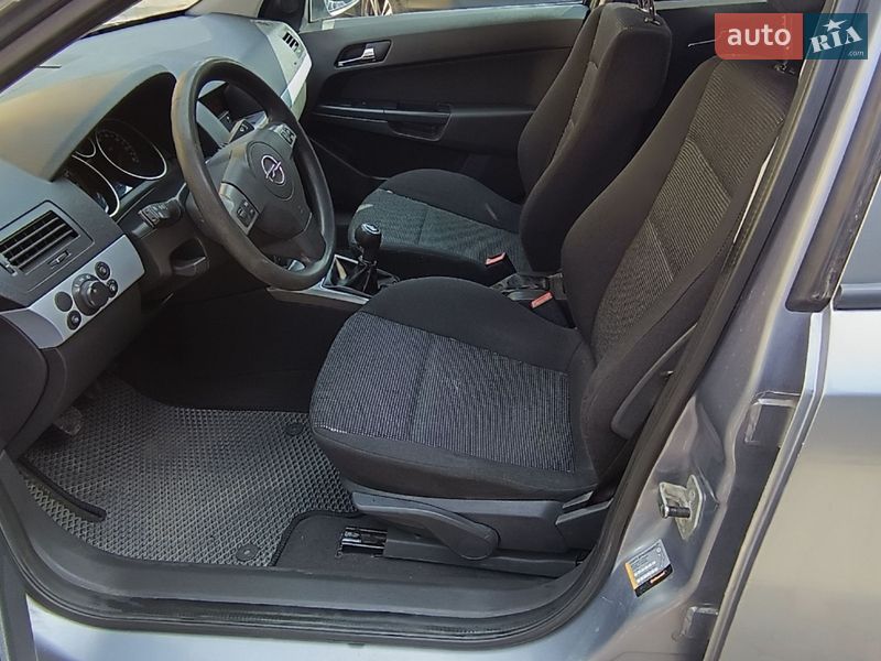 Універсал Opel Astra 2005 в Камені-Каширському