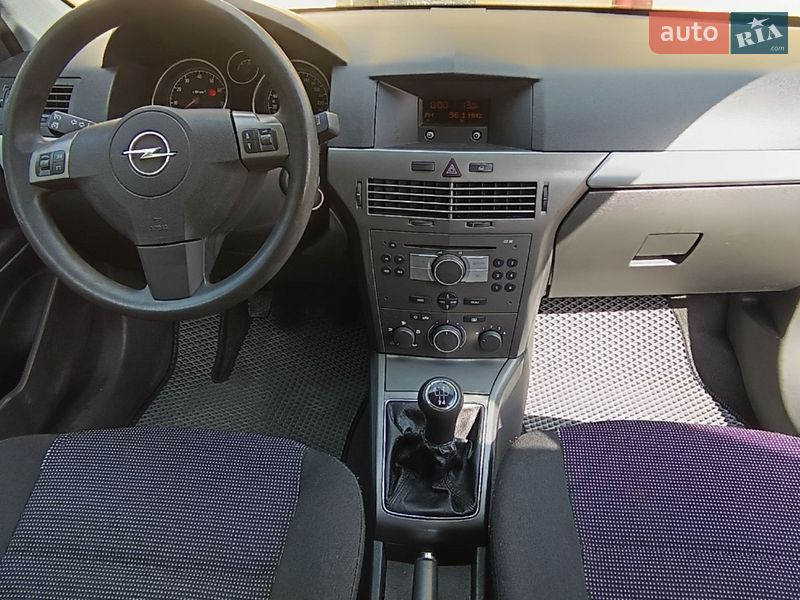 Універсал Opel Astra 2005 в Камені-Каширському