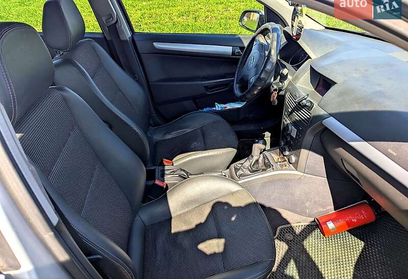 Универсал Opel Astra 2004 в Запорожье