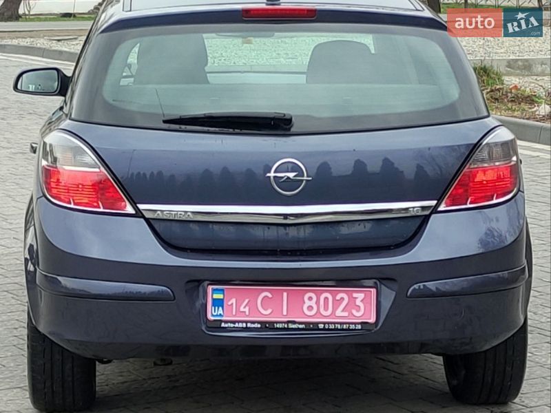 Хетчбек Opel Astra 2008 в Надвірній