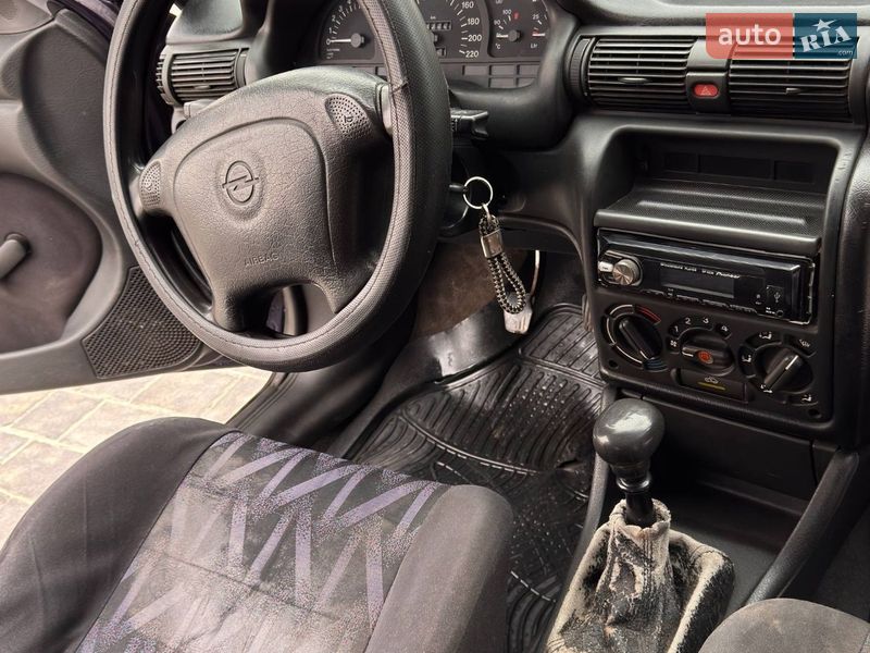 Хетчбек Opel Astra 1995 в Івано-Франківську
