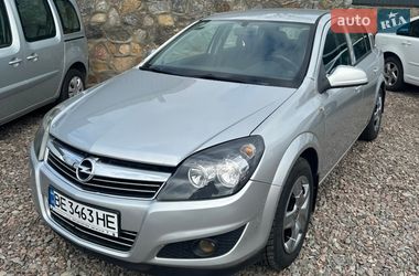 Хетчбек Opel Astra 2013 в Первомайську