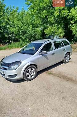 Универсал Opel Astra 2011 в Смеле
