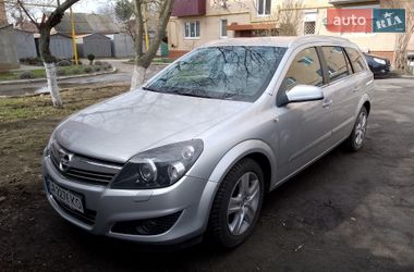 Универсал Opel Astra 2008 в Маньковке