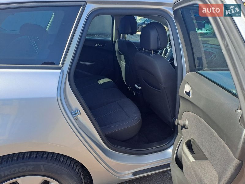 Універсал Opel Astra 2011 в Нововолинську фото 19 Універсал Opel Astra 2011 в Нововолинську