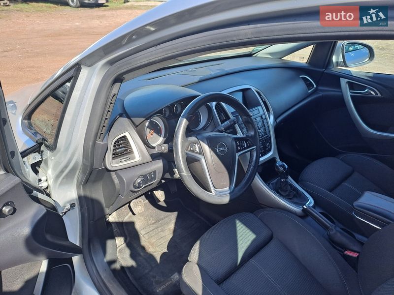 Універсал Opel Astra 2011 в Нововолинську фото 22 Універсал Opel Astra 2011 в Нововолинську
