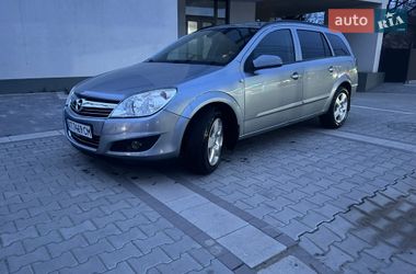 Універсал Opel Astra 2008 в Івано-Франківську