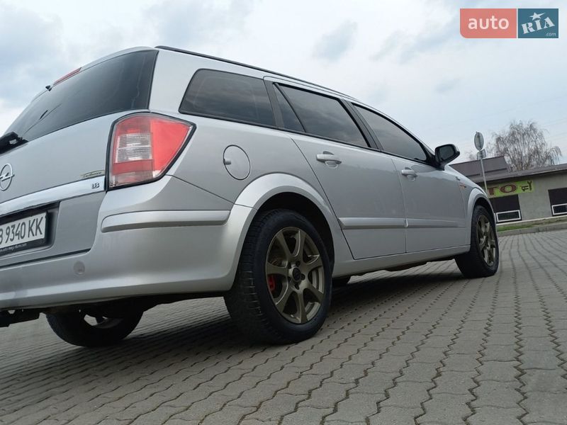 Універсал Opel Astra 2006 в Могилів-Подільському