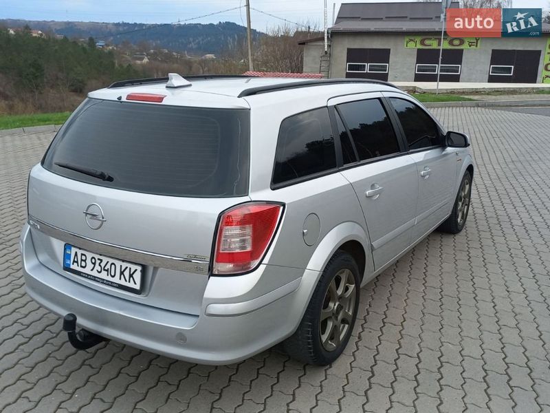 Універсал Opel Astra 2006 в Могилів-Подільському