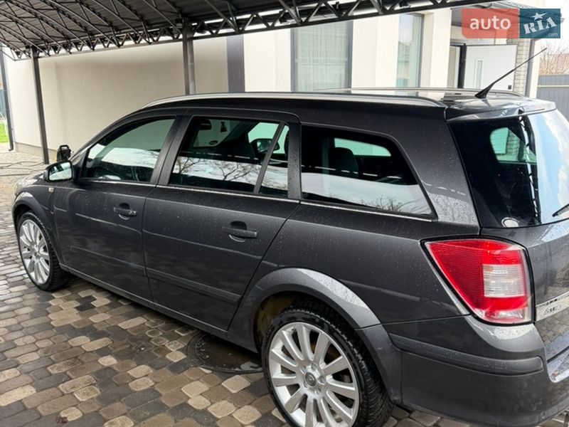 Універсал Opel Astra 2009 в Вінниці