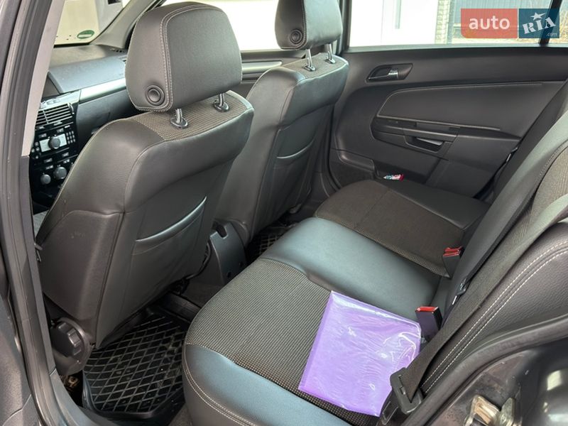 Універсал Opel Astra 2009 в Вінниці