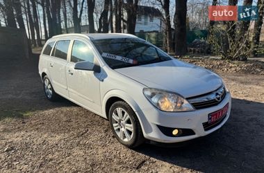 Универсал Opel Astra 2009 в Ровно