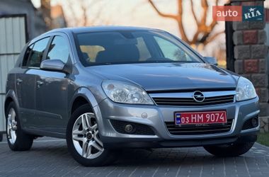 Хэтчбек Opel Astra 2008 в Луцке