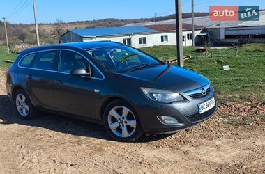 Универсал Opel Astra 2011 в Дрогобыче
