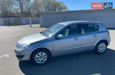 Хэтчбек Opel Astra 2007 в Киеве