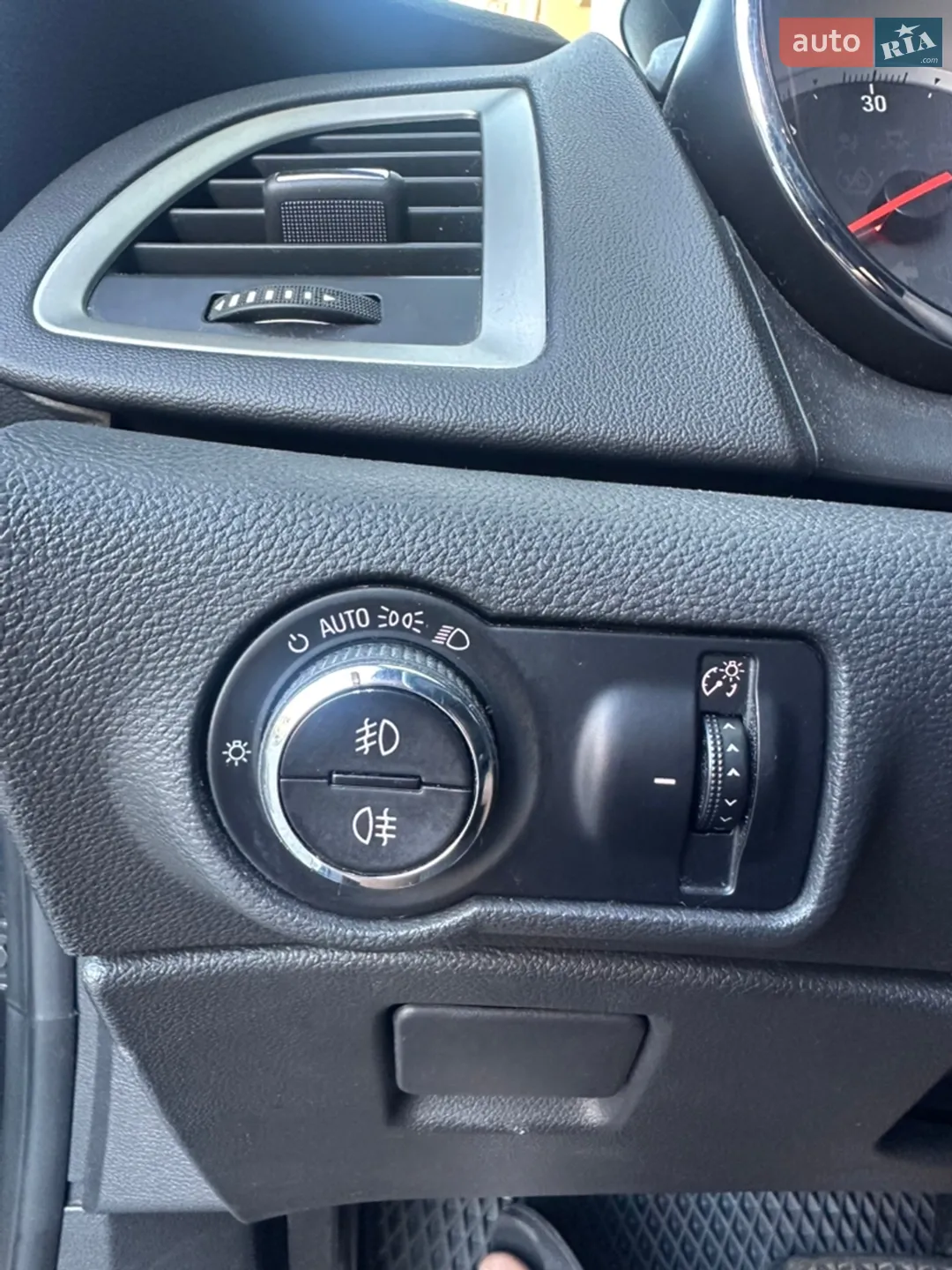 2012 Opel Astra - мініатюра 24