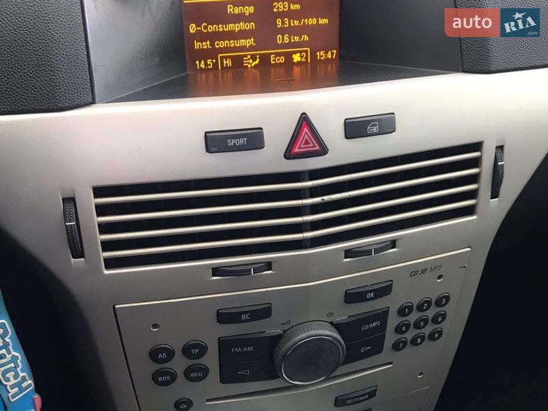 Хэтчбек Opel Astra 2008 в Староконстантинове
