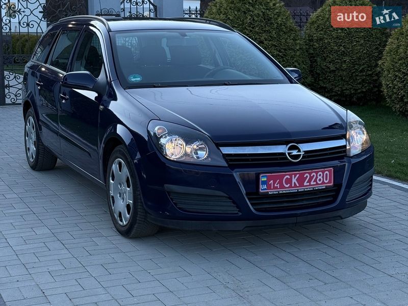 Універсал Opel Astra 2006 в Долині