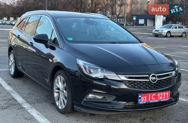 Універсал Opel Astra 2017 в Києві