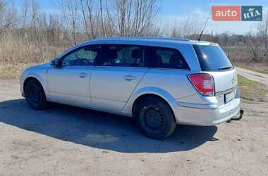 Универсал Opel Astra 2010 в Павлограде