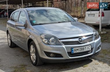Хэтчбек Opel Astra 2008 в Звягеле