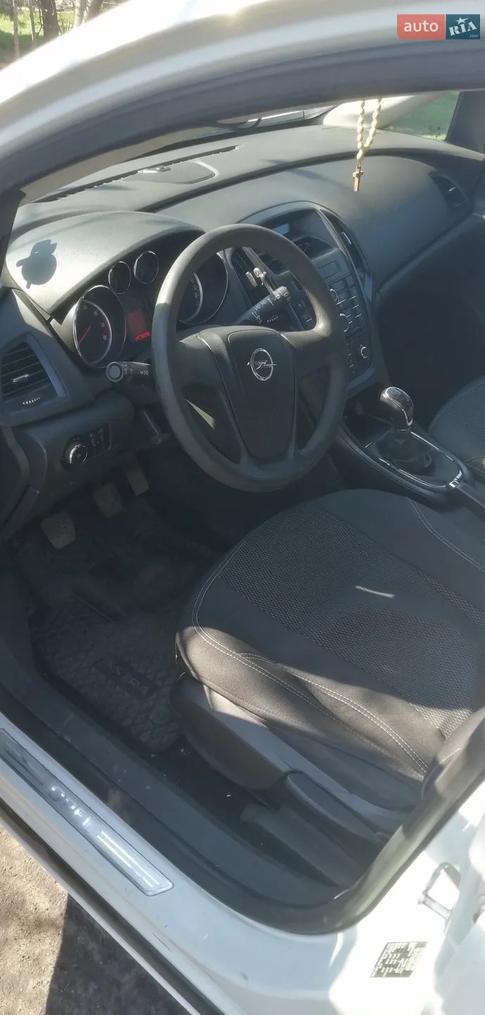 2010 Opel Astra - мініатюра 7