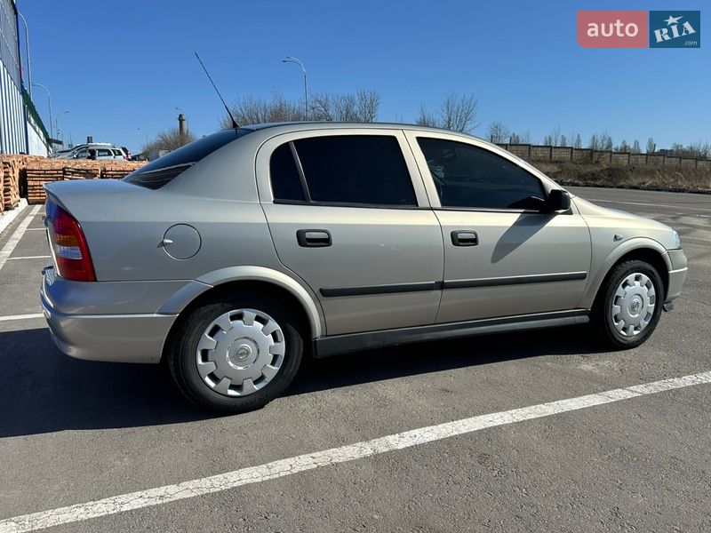 Седан Opel Astra 2008 в Рівному фото 7 Седан Opel Astra 2008 в Рівному