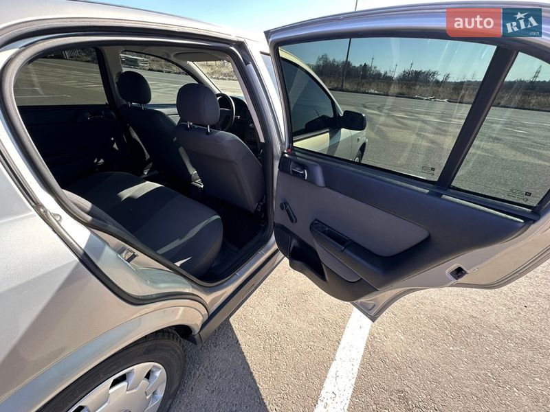 Седан Opel Astra 2008 в Рівному фото 14 Седан Opel Astra 2008 в Рівному