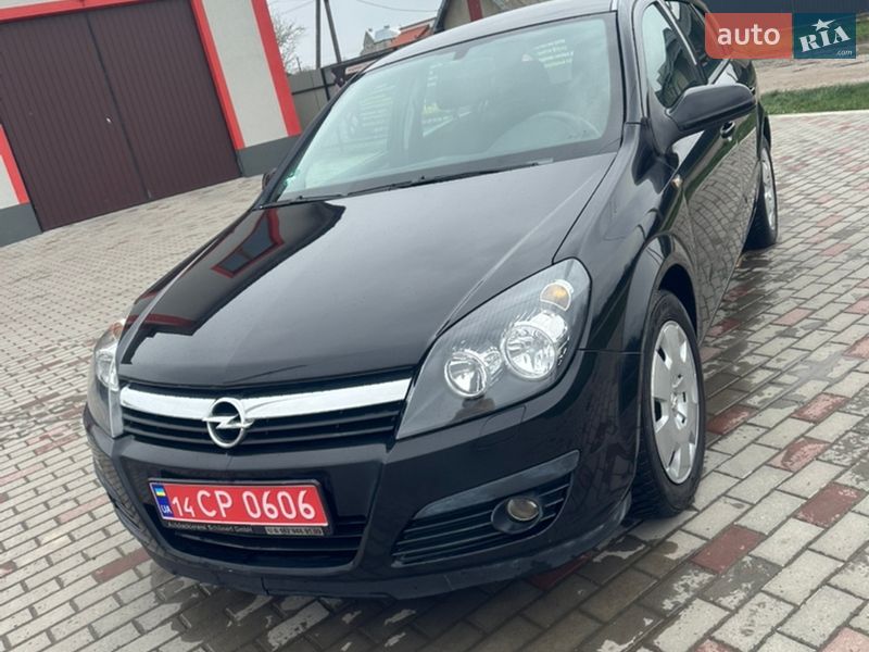 Хэтчбек Opel Astra 2006 в Городенке