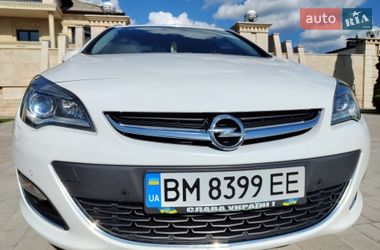 Універсал Opel Astra 2014 в Сумах