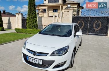 Універсал Opel Astra 2014 в Сумах
