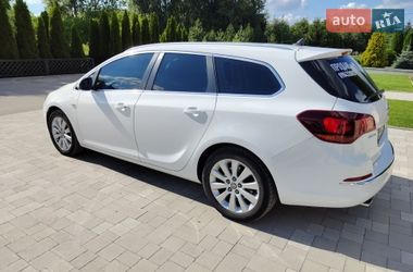 Універсал Opel Astra 2014 в Сумах