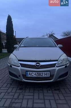 Універсал Opel Astra 2007 в Луцьку