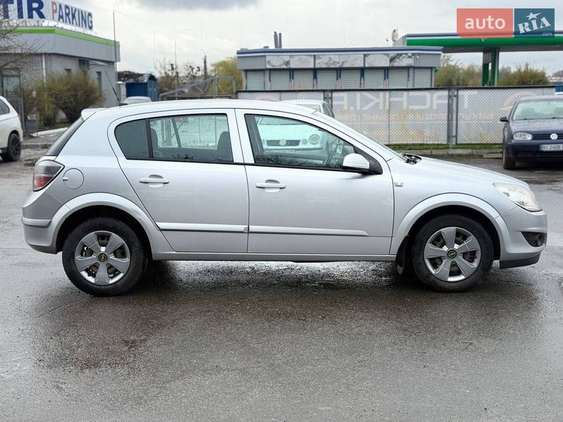 Хэтчбек Opel Astra 2007 в Полтаве фото 3 Хэтчбек Opel Astra 2007 в Полтаве
