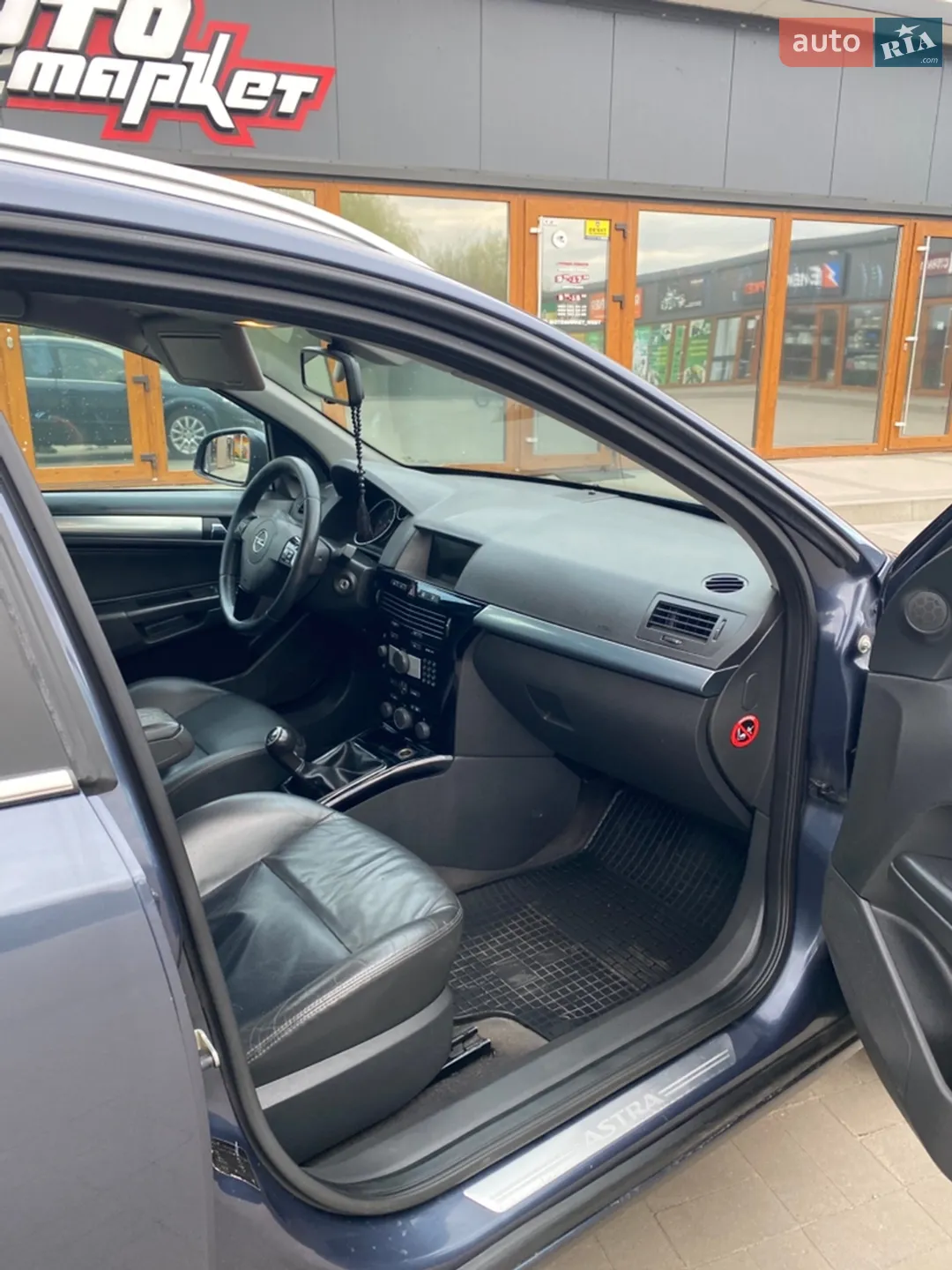 2010 Opel Astra - мініатюра 10