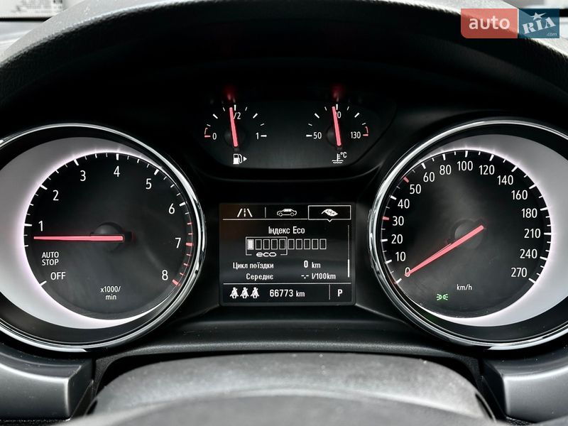 Хэтчбек Opel Astra 2018 в Киеве