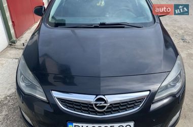 Універсал Opel Astra 2011 в Костопілі