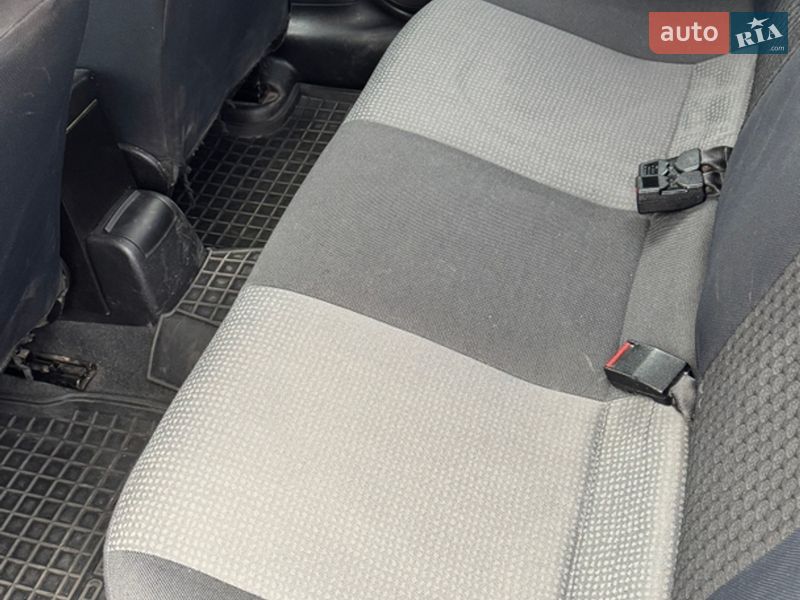 Седан Opel Astra 2004 в Харкові