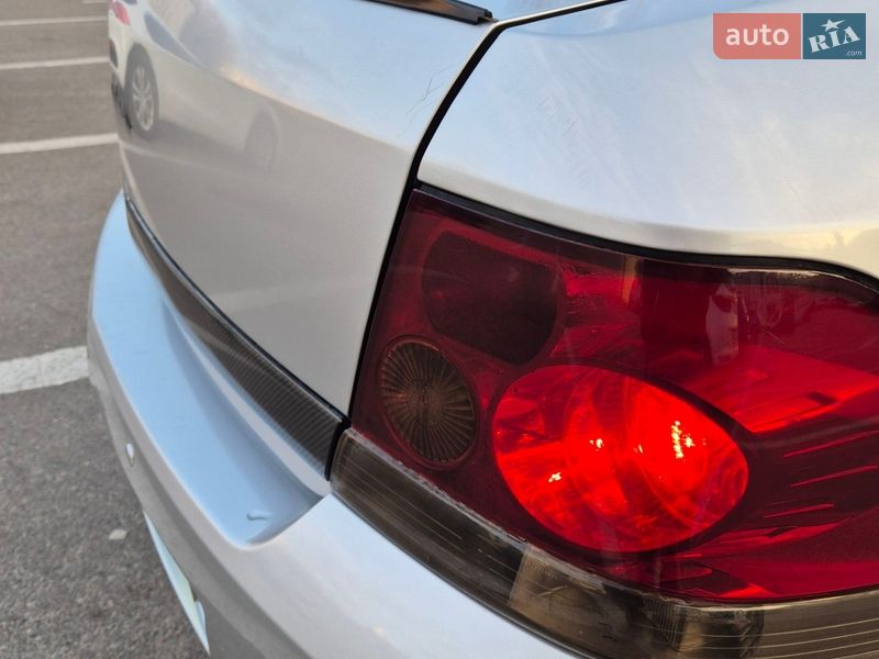 Седан Opel Astra 2011 в Харкові