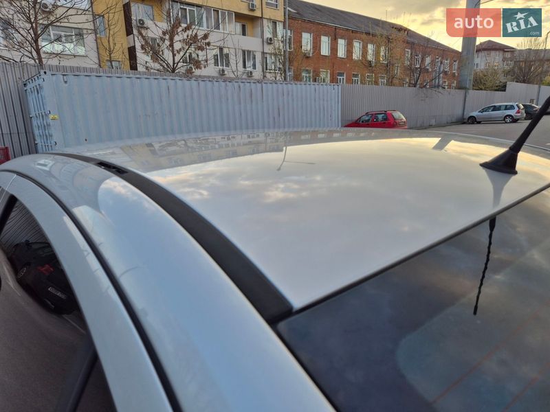 Седан Opel Astra 2011 в Харкові