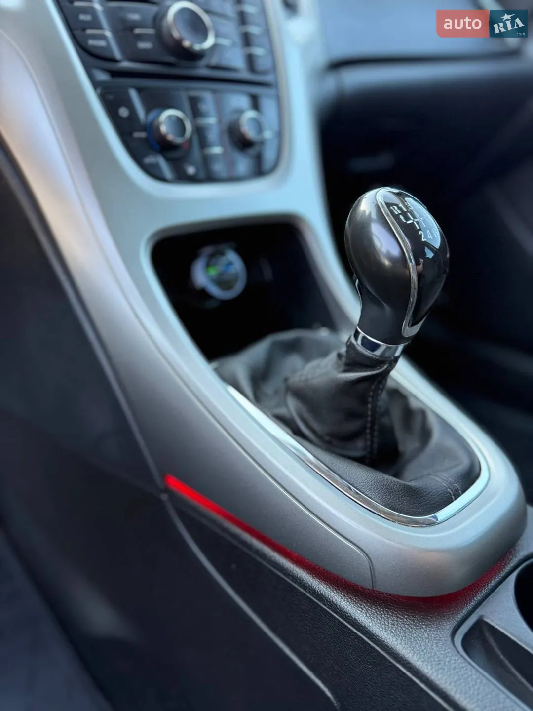 2011 Opel Astra - мініатюра 13