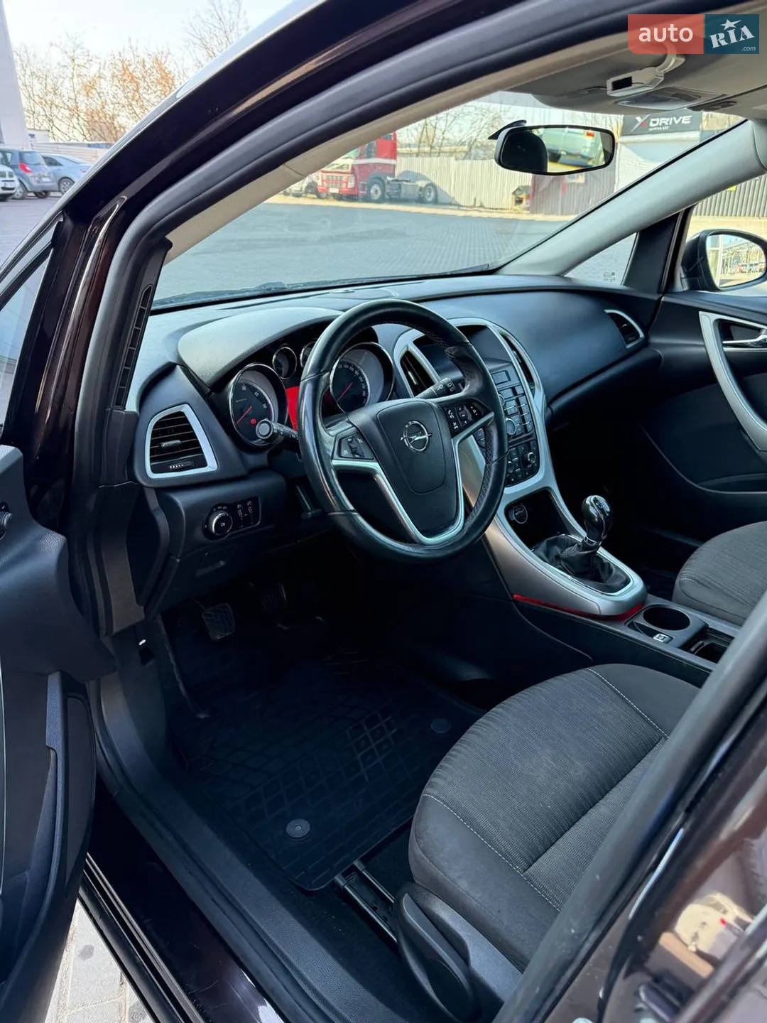 2011 Opel Astra - мініатюра 19
