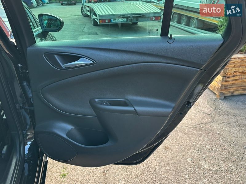 Универсал Opel Astra 2020 в Житомире