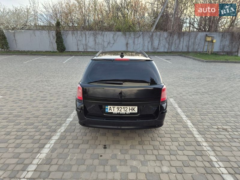 Универсал Opel Astra 2006 в Ивано-Франковске