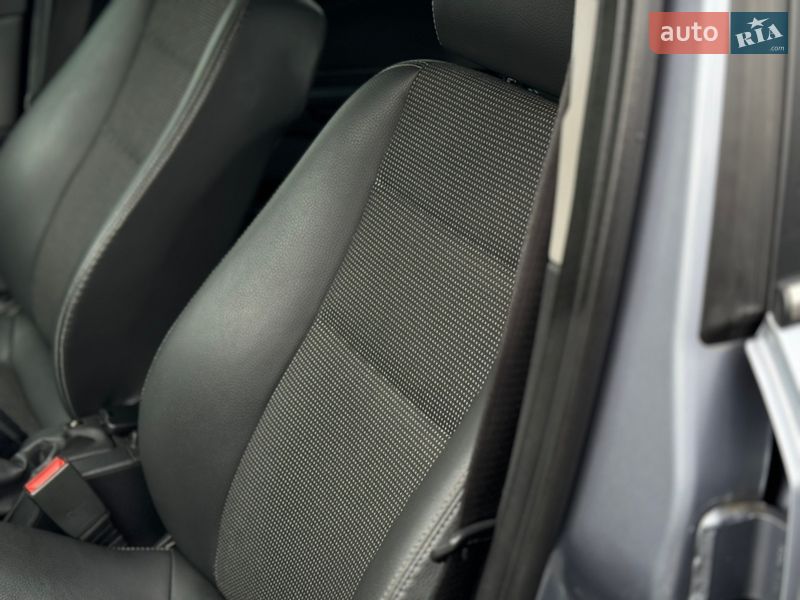 Универсал Opel Astra 2009 в Дубно