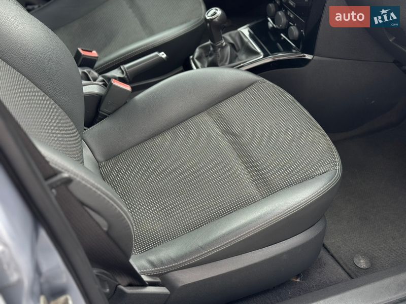 Универсал Opel Astra 2009 в Дубно