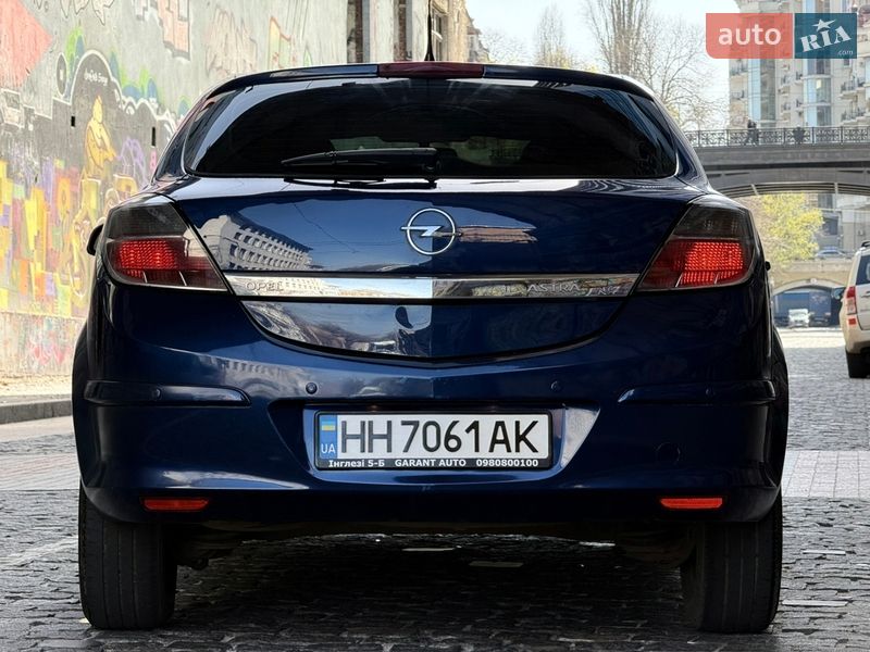 Купе Opel Astra 2008 в Одессе
