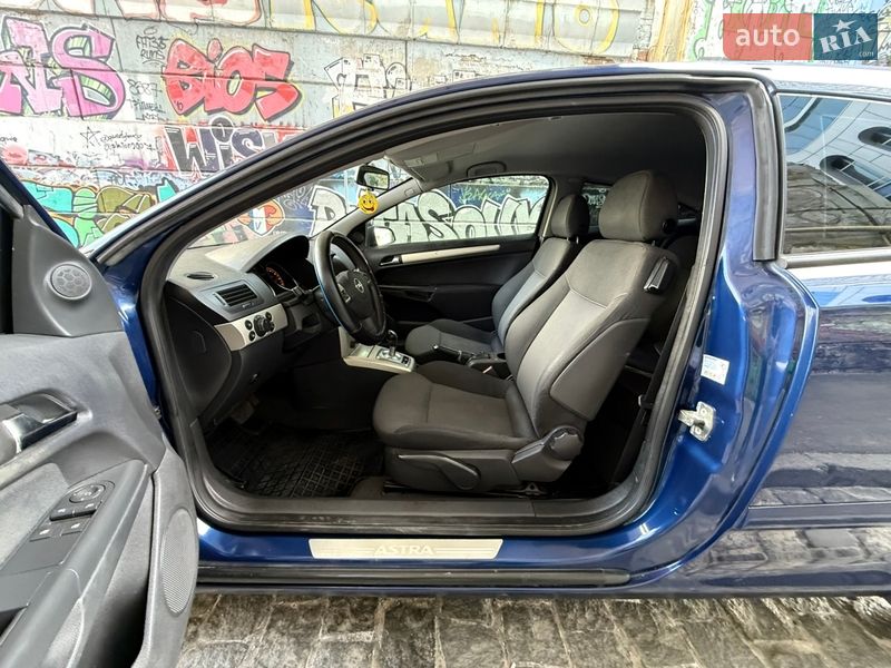 Купе Opel Astra 2008 в Одессе