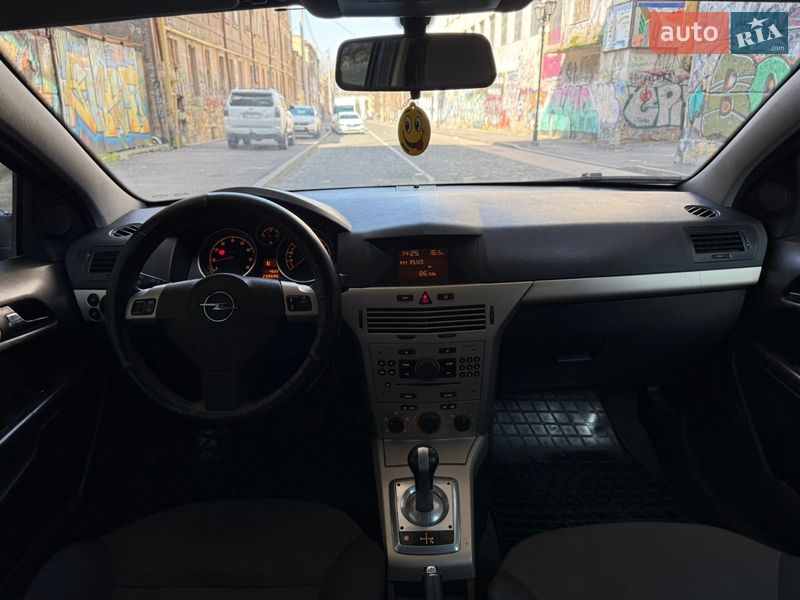 Купе Opel Astra 2008 в Одессе