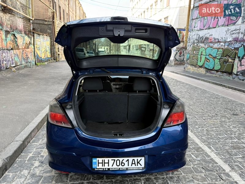 Купе Opel Astra 2008 в Одессе